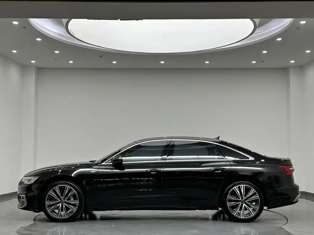 Audi A6L 2023 — фото 6