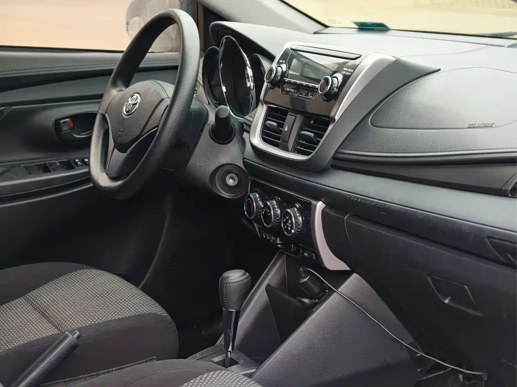 Toyota Vios 2017 — фото 16