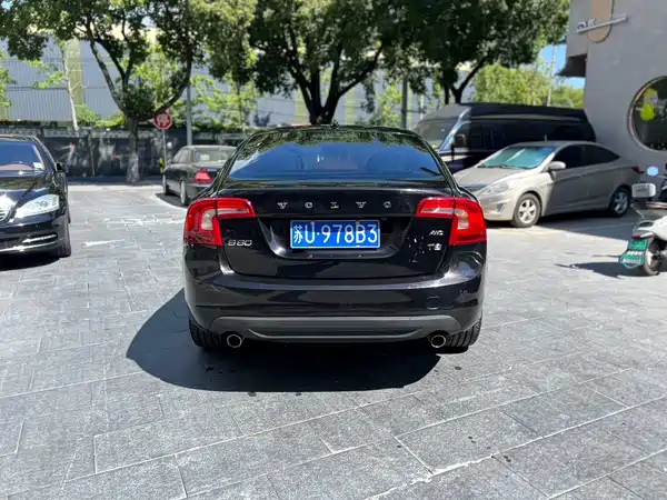 Volvo S60 2011