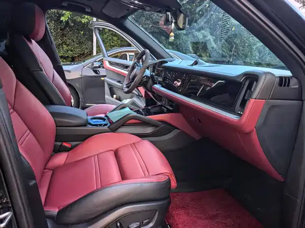 Porsche Cayenne 2023