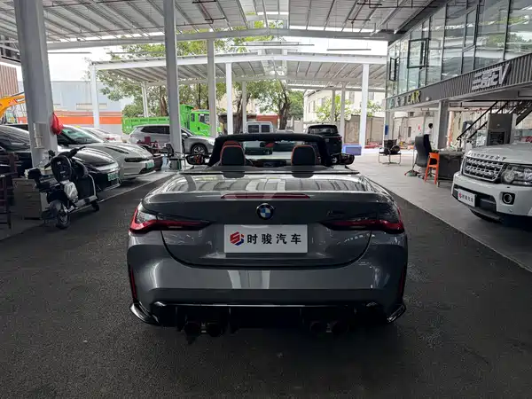 BMW M4 2023