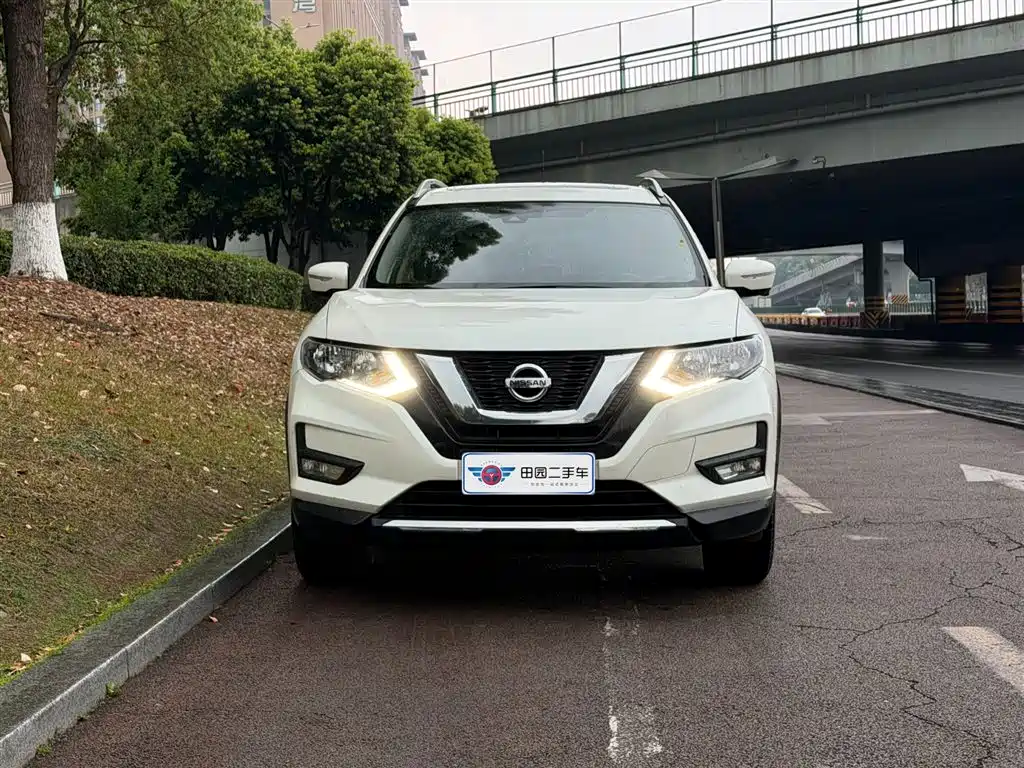 Nissan X-Trail 2019 — фото 2