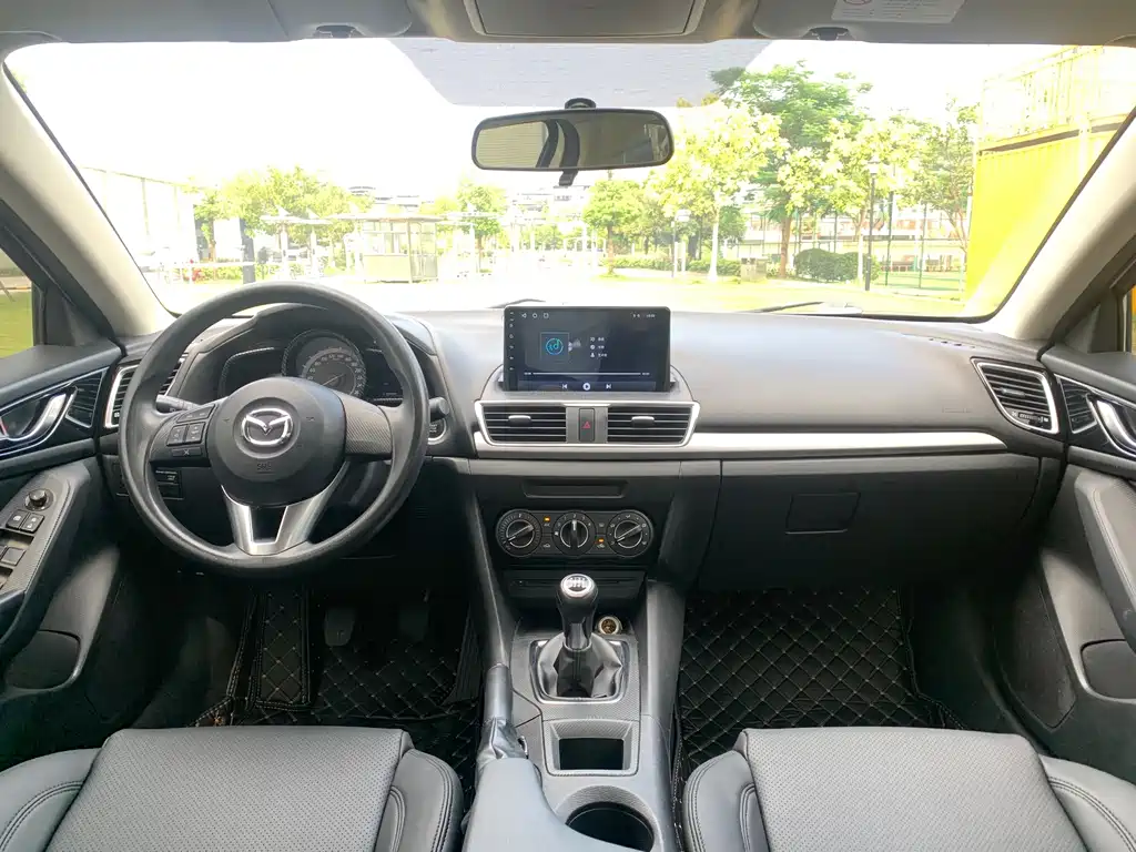Mazda 3 Axela 2017