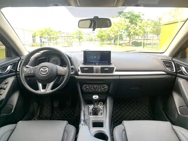 Mazda 3 Axela 2017