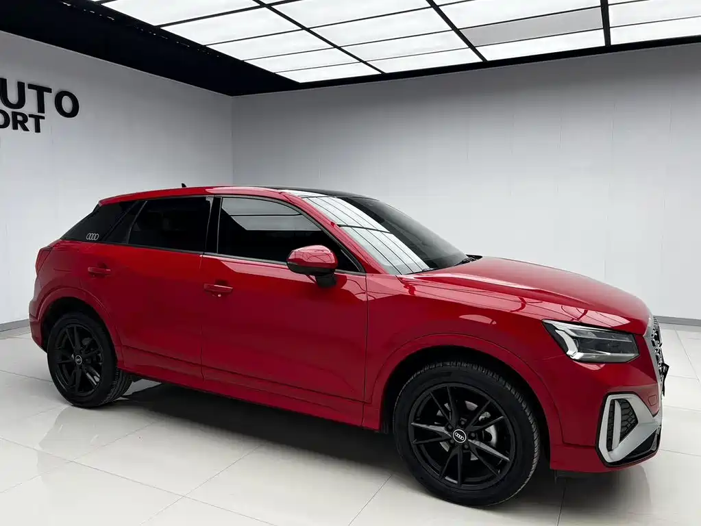 Audi Q2L 2021