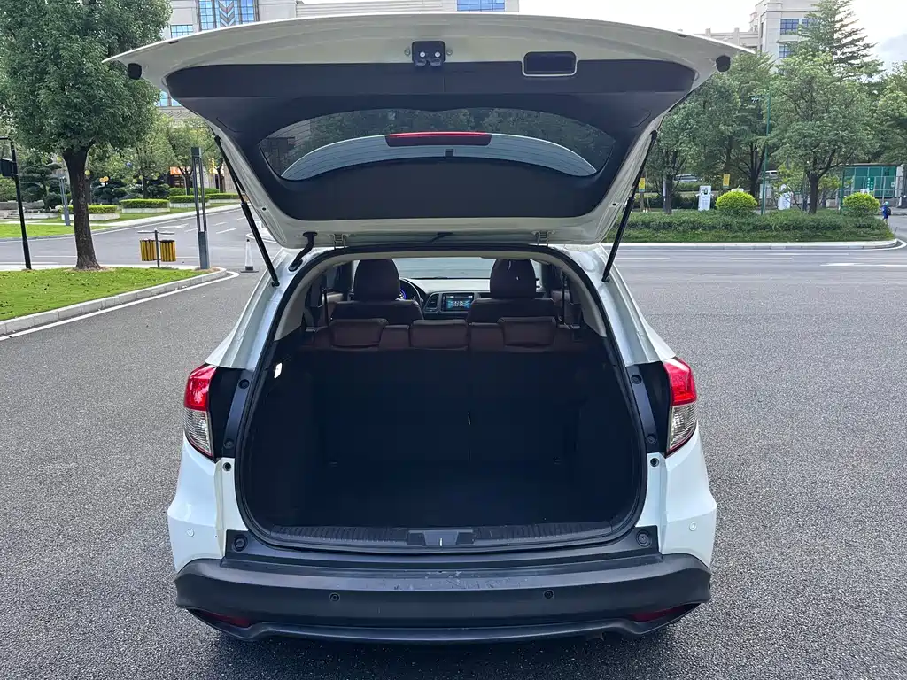 Honda Vezel 2021 — фото 16