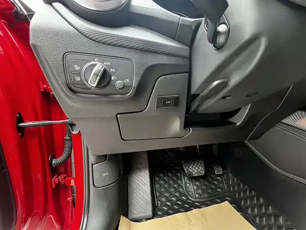 Audi Q2L 2021