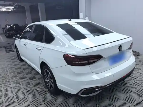 Volkswagen Lavida 2024