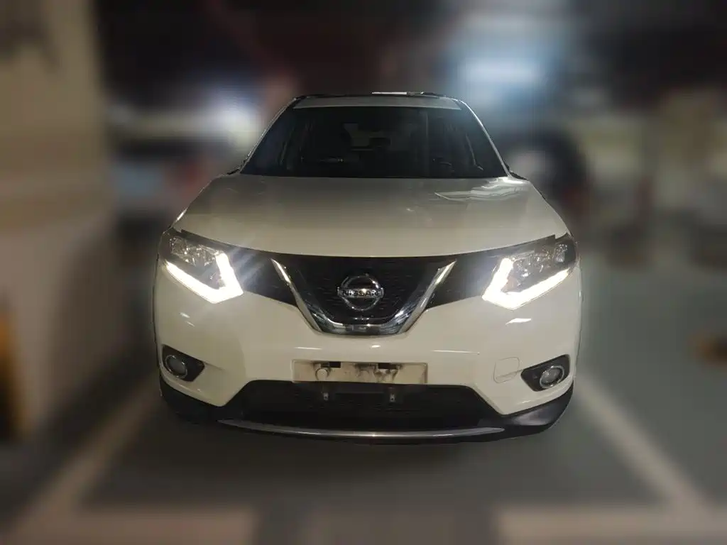 Nissan X-Trail 2014