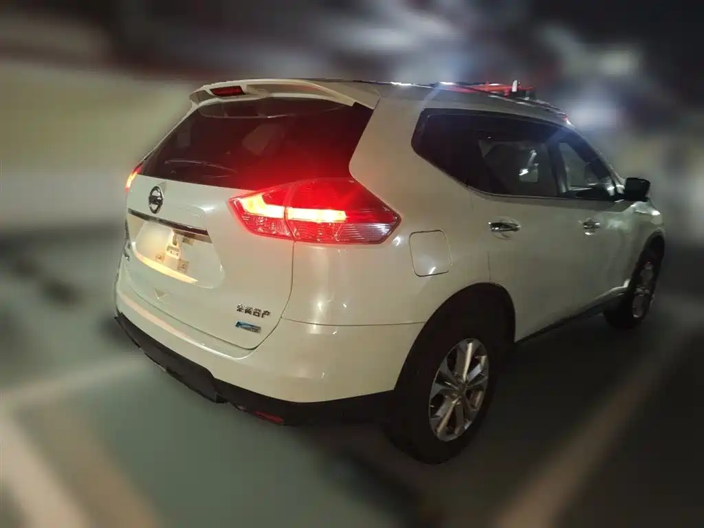 Nissan X-Trail 2014