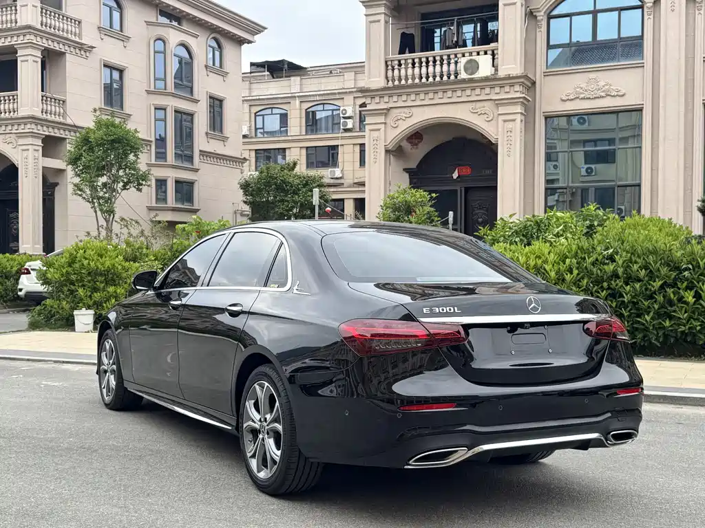 Mercedes-Benz E-Class 2020 — фото 4