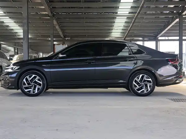 Volkswagen Sagitar 2022