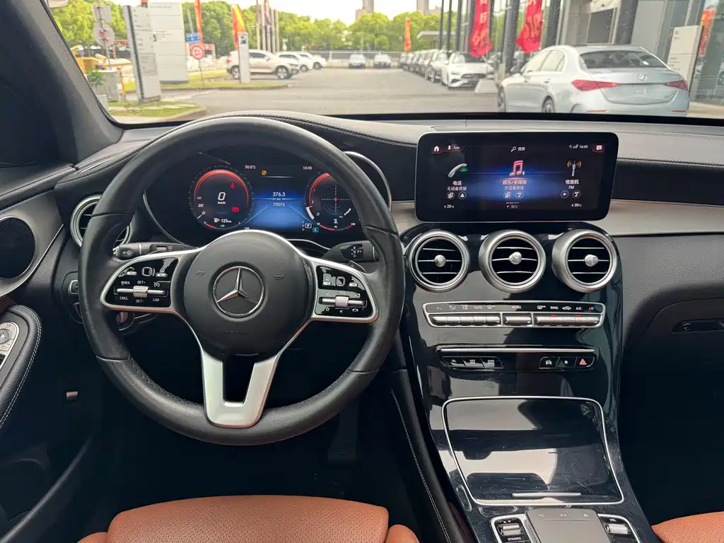 Mercedes-Benz GLC 2020 — фото 12