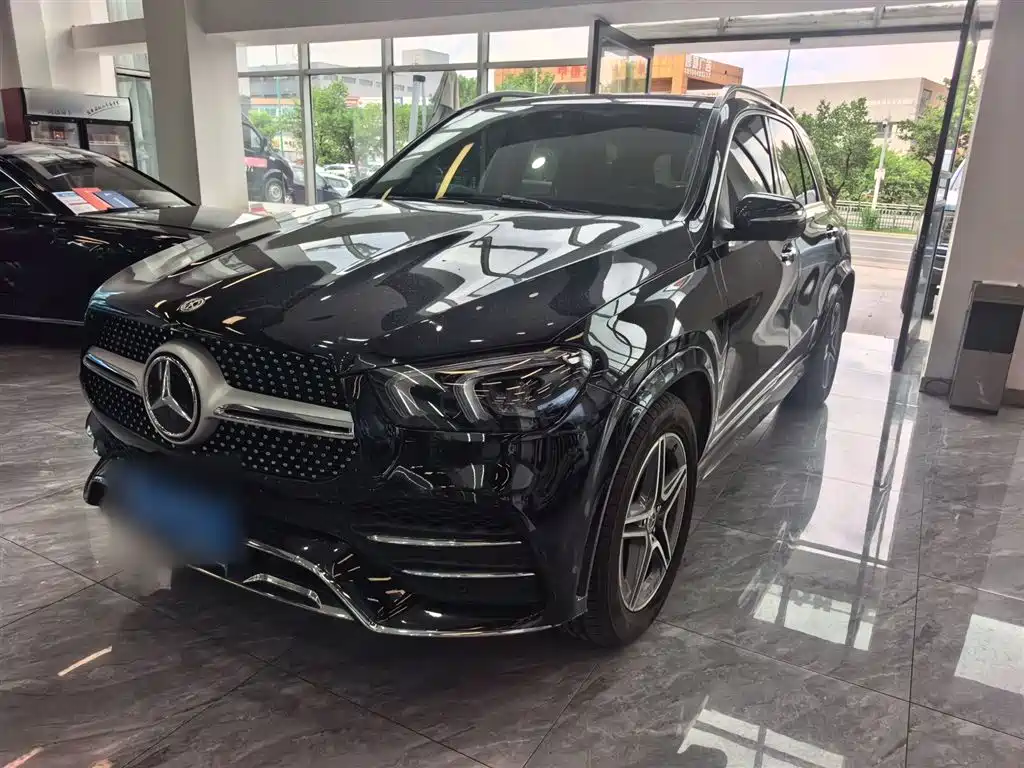 Mercedes-Benz GLE 2023 — фото 1