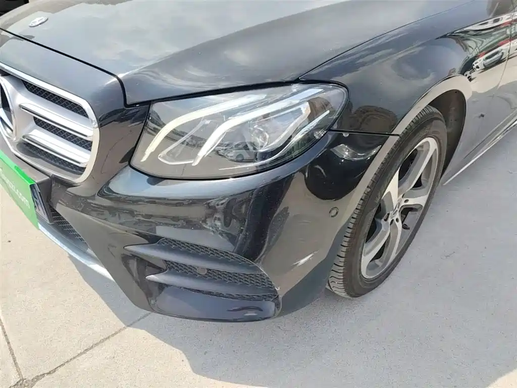 Mercedes-Benz E-Class 2019 — фото 24