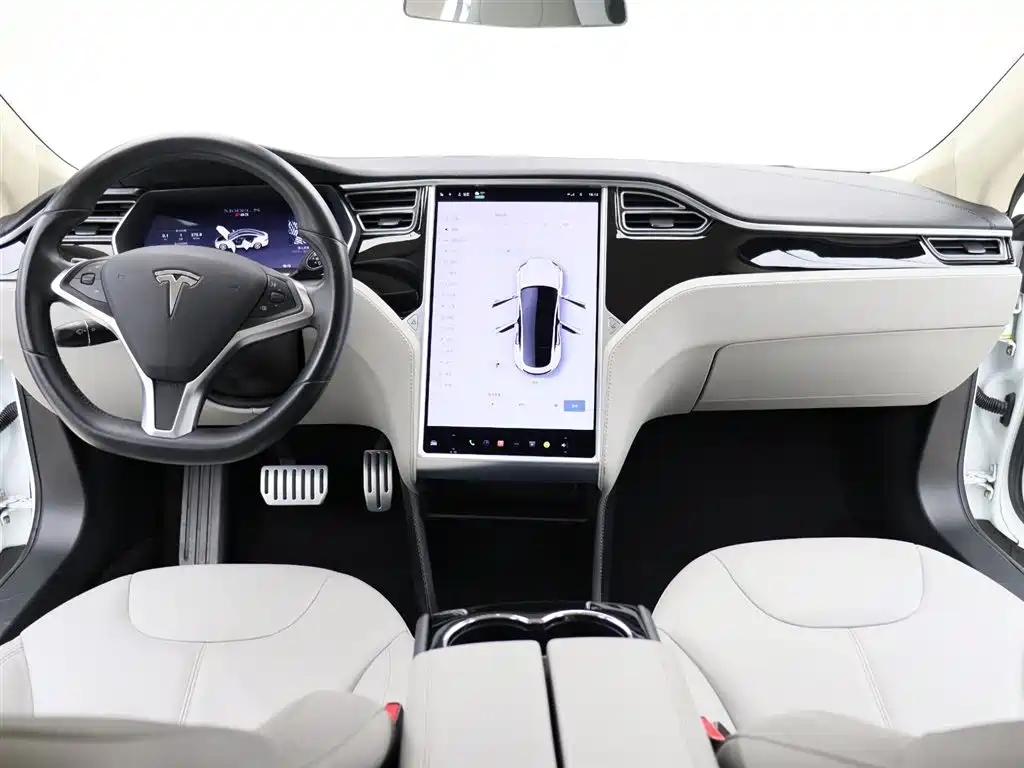 Tesla Model S 2015 — фото 10
