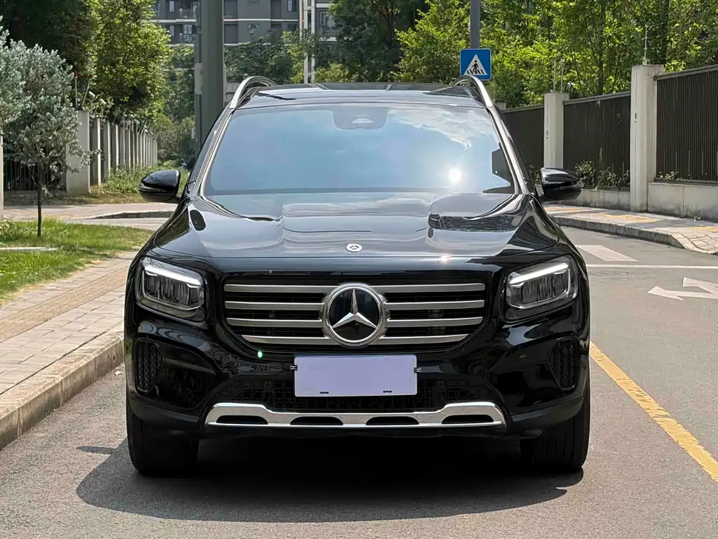 Mercedes-Benz GLB 2024