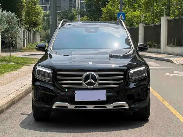 Mercedes-Benz GLB 2024