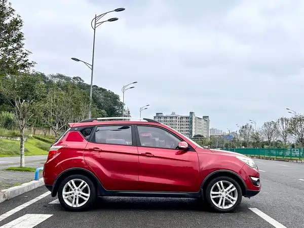Changan CS35 2015