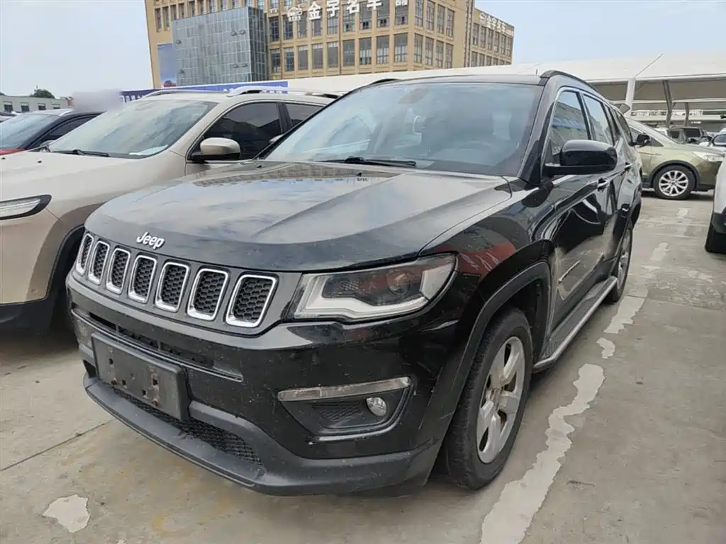 Jeep Compass 2017 — фото 2