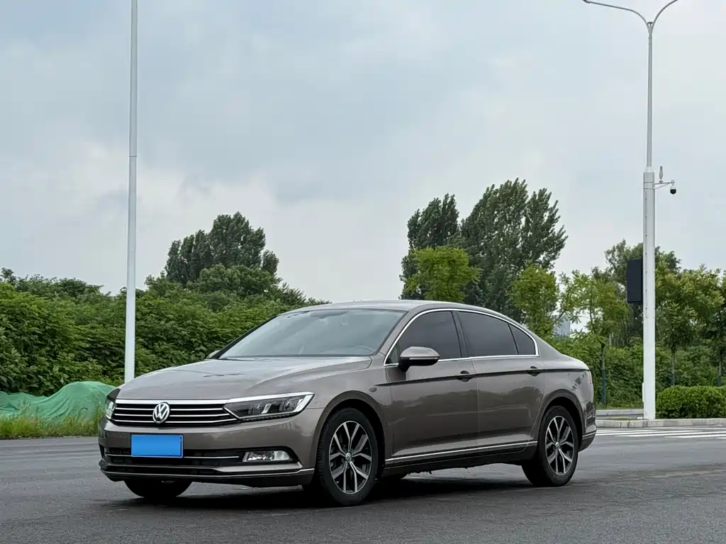 Volkswagen Magotan 2017 — фото 1
