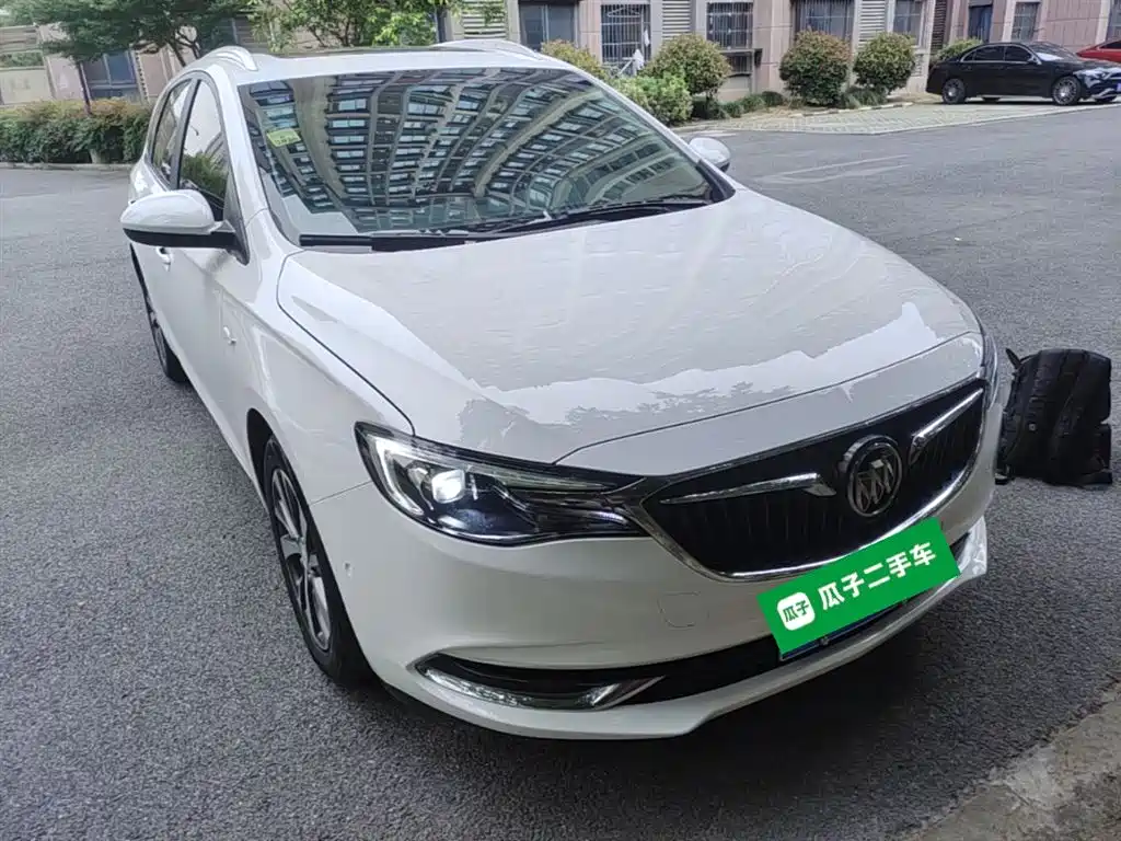 Buick Excelle 2018 — фото 4