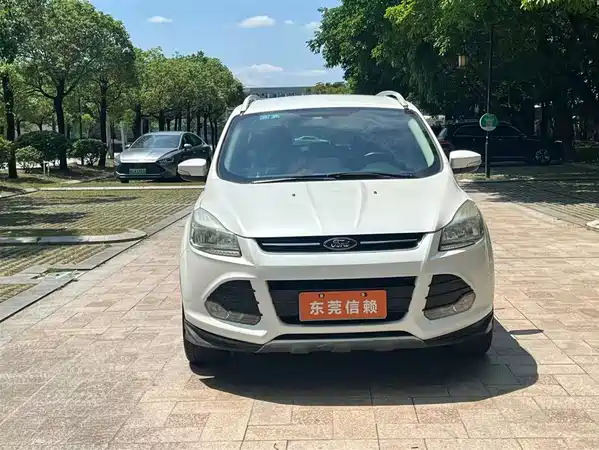 Ford Kuga 2015