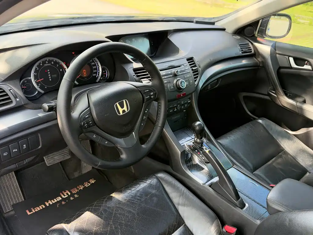 Honda Spirior 2014 — фото 14