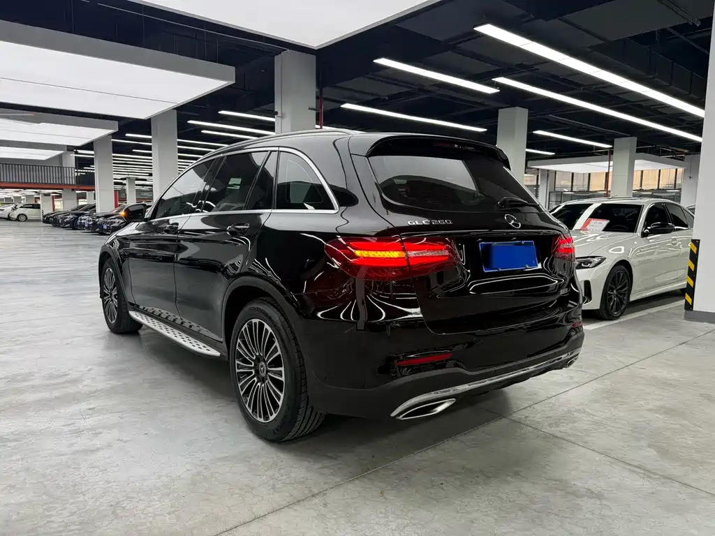 Mercedes-Benz GLC 2018 — фото 27