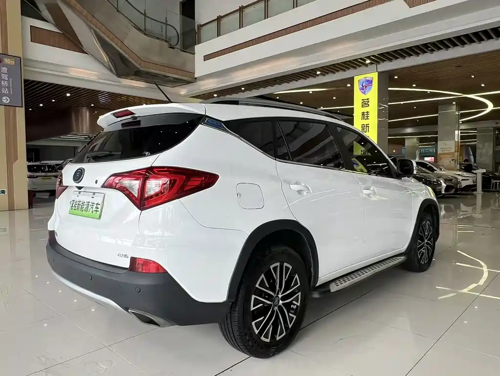 BYD Song New Energy 2018 — фото 15