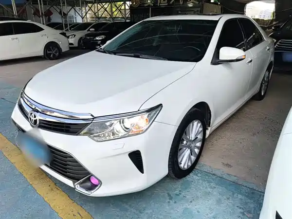Toyota Camry 2015