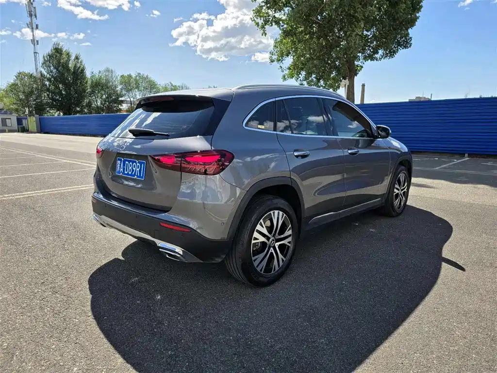 Mercedes-Benz GLA 2024 — фото 4