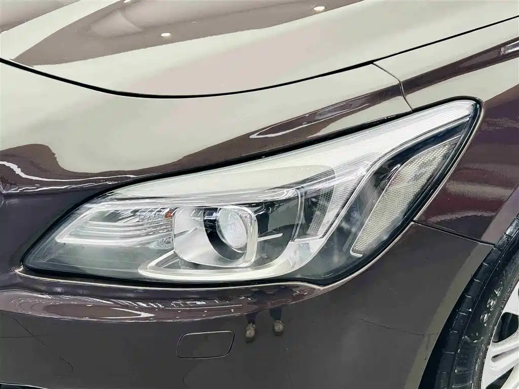 Buick LaCrosse 2016 — фото 11
