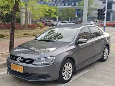 Volkswagen Sagitar 2013