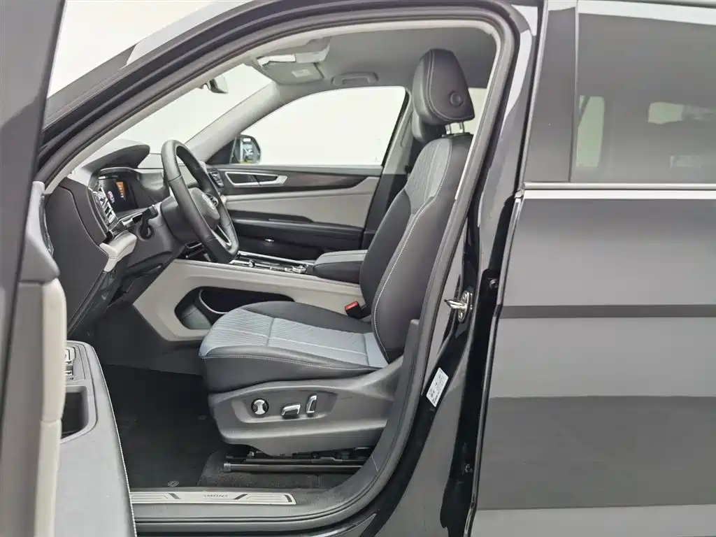 Volkswagen Teramont 2023 — фото 10