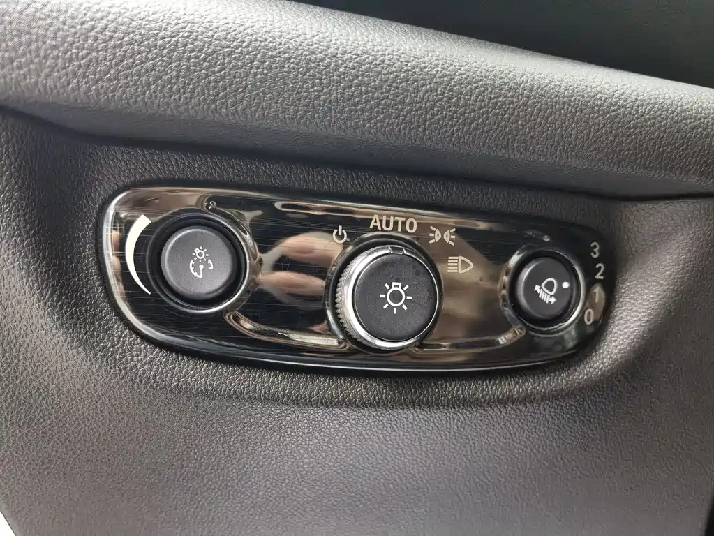 Buick Regal 2020 — фото 14