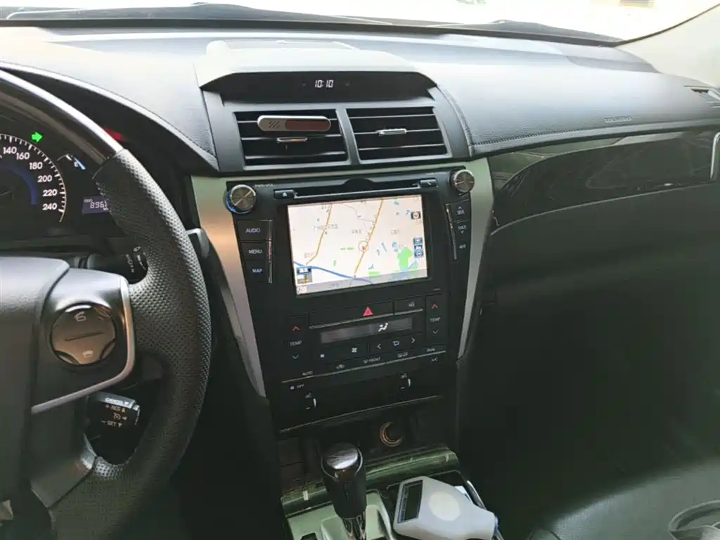 Toyota Camry 2016 — фото 13