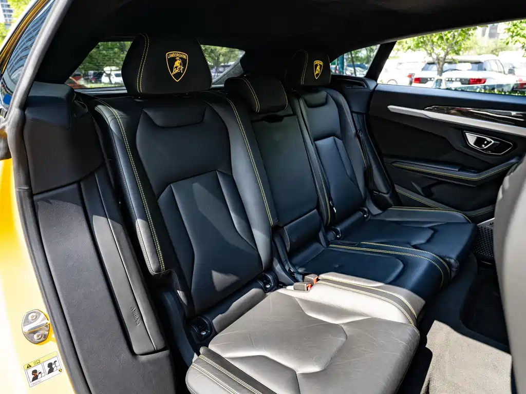 Lamborghini Urus 2020 — фото 10