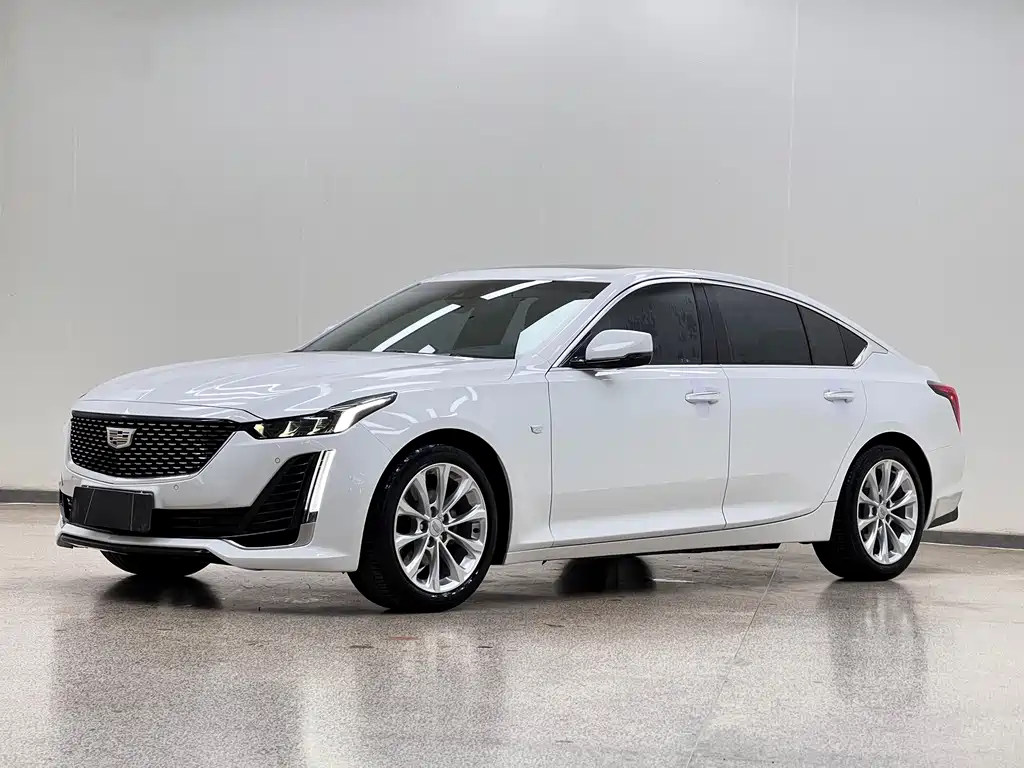 Cadillac CT5 2023 — фото 1