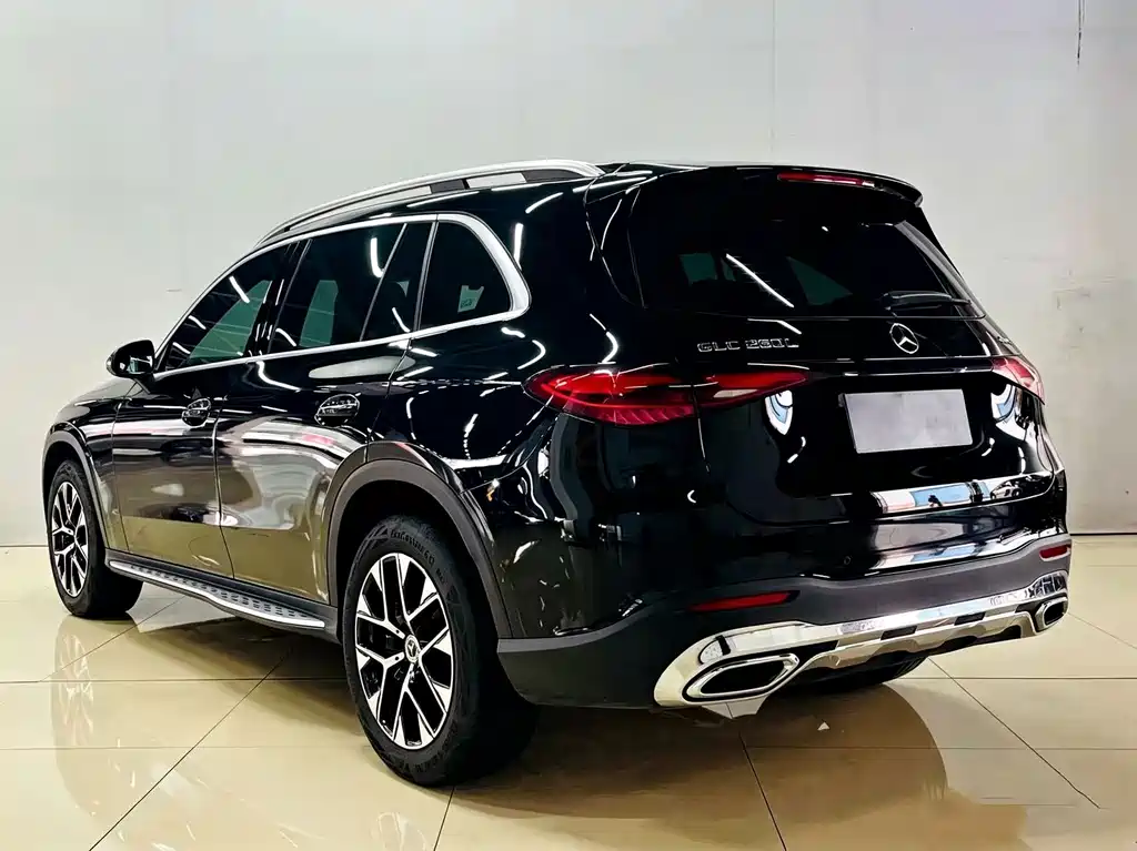 Mercedes-Benz GLC 2023