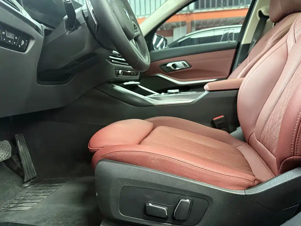 BMW 3 Series 2023