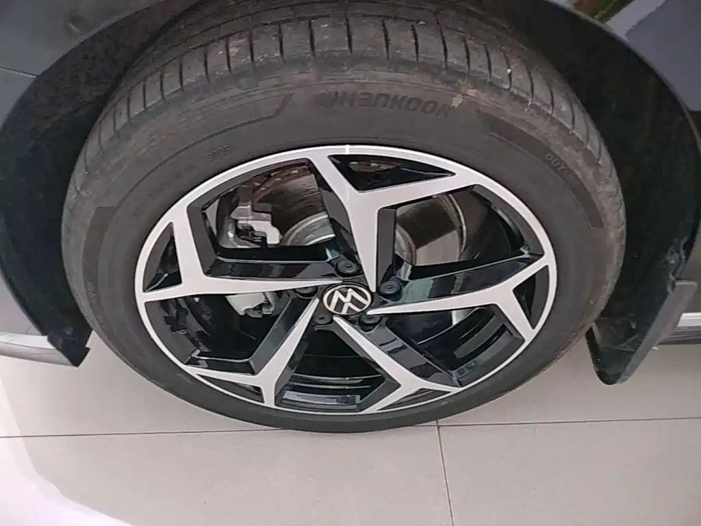 Volkswagen Magotan 2026 — фото 23