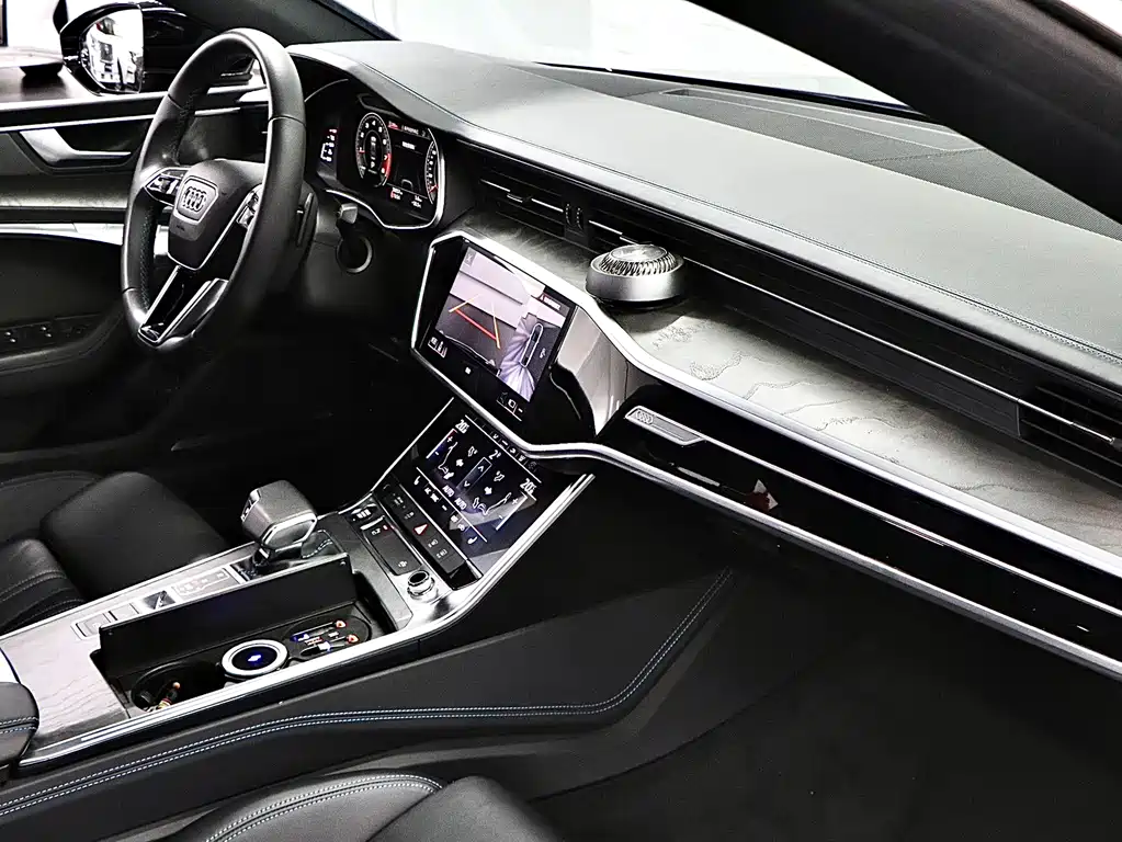 Audi A7 2021 — фото 15