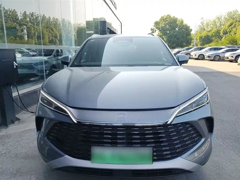 BYD L DM-i 2025 — фото 3