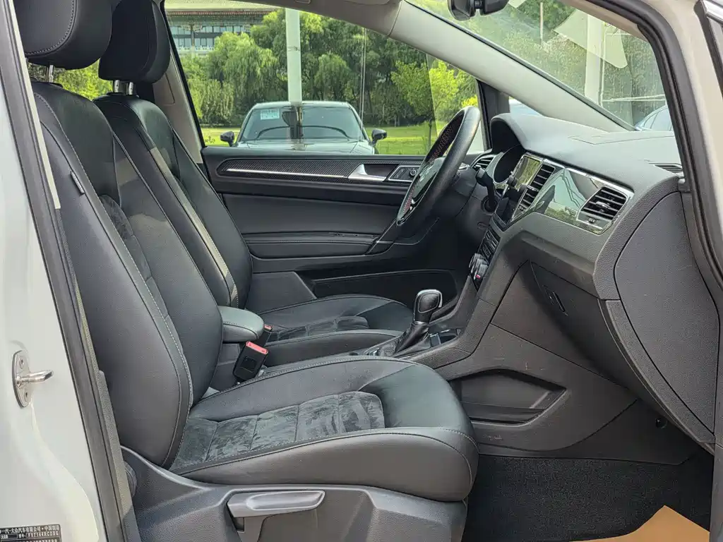 Volkswagen Golf Jialu 2018 — фото 14