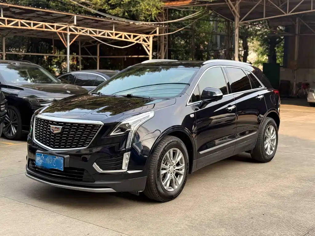 Cadillac XT5 2021 — фото 1
