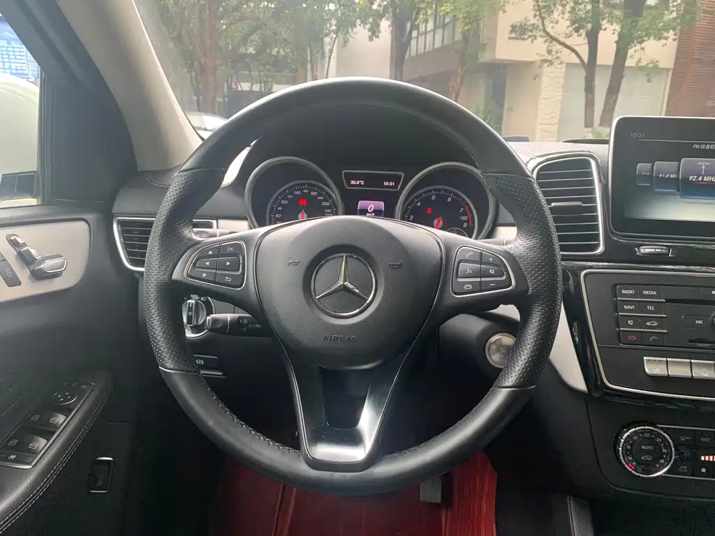 Mercedes-Benz GLE Coupe 2015 — фото 10
