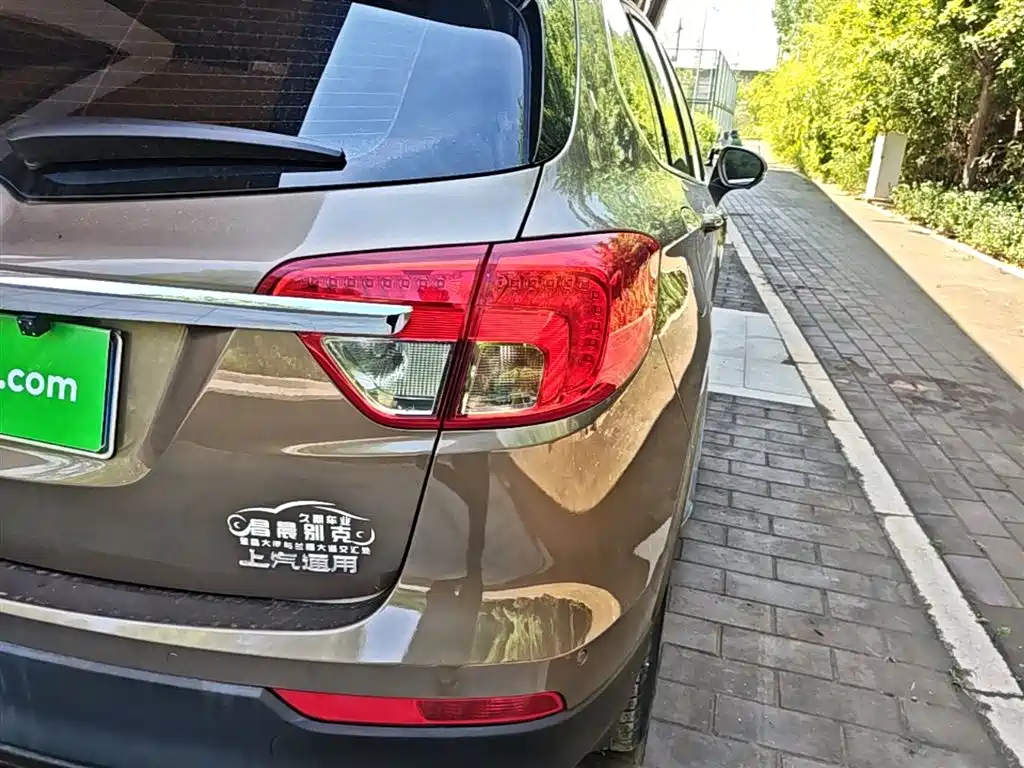 Buick Envision Plus 2016 — фото 8