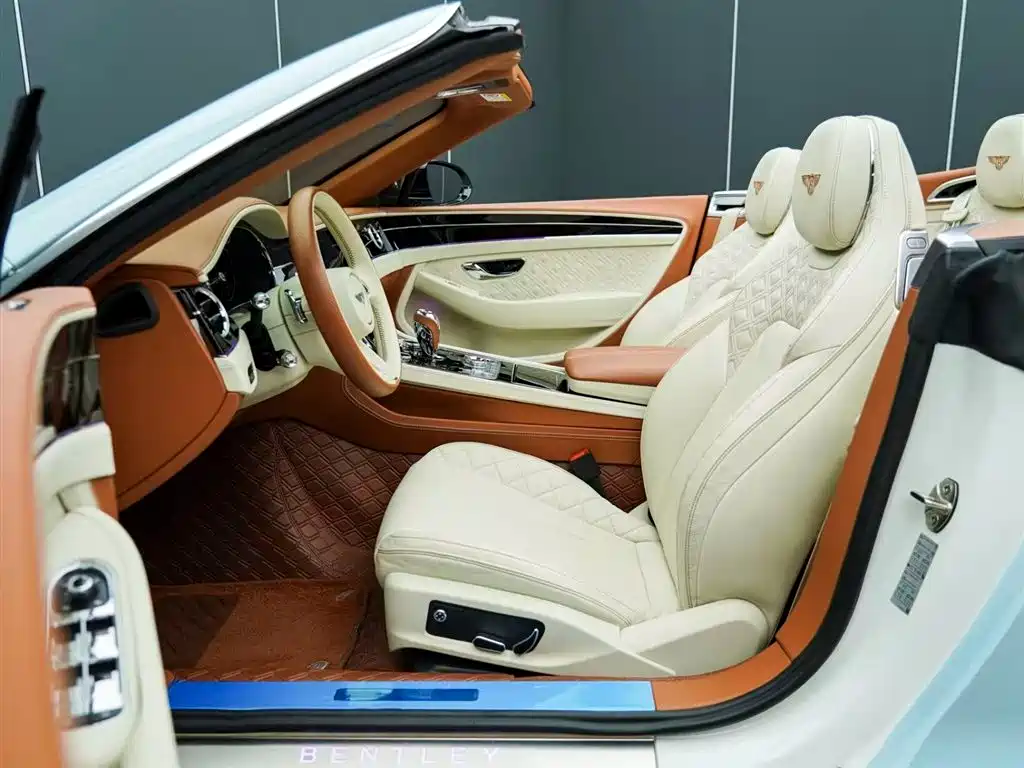 Bentley Continental 2023