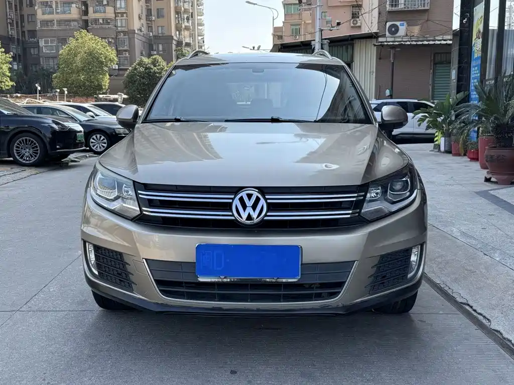 Volkswagen Tiguan 2015 — фото 2